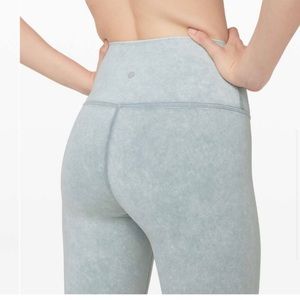 Lululemon Wunder Under High-rise tight 28" Snow Washed size 6